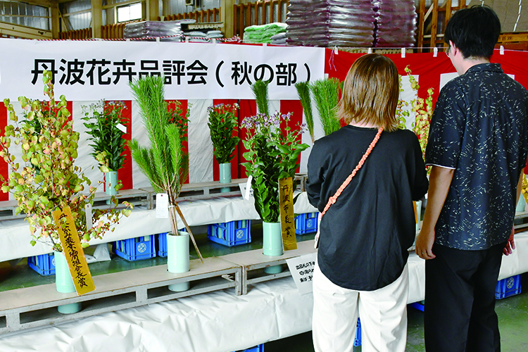 第55回丹波花卉品評会開催